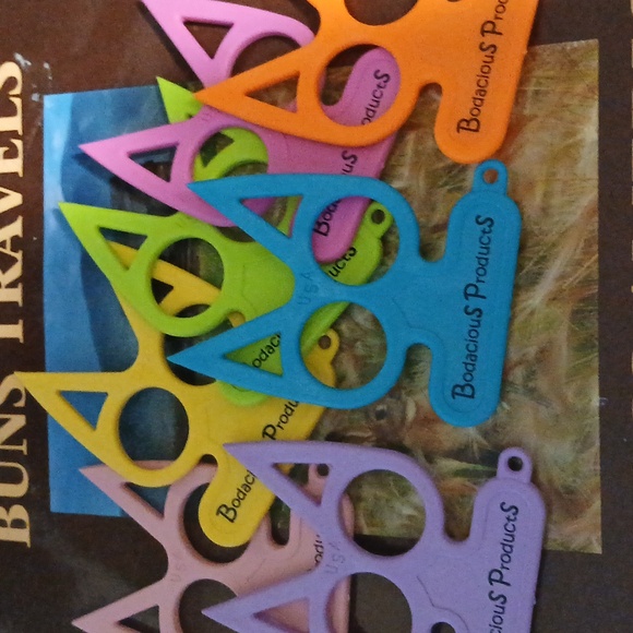 Self defense cat keychains 5 for $22 - Picture 1 of 1